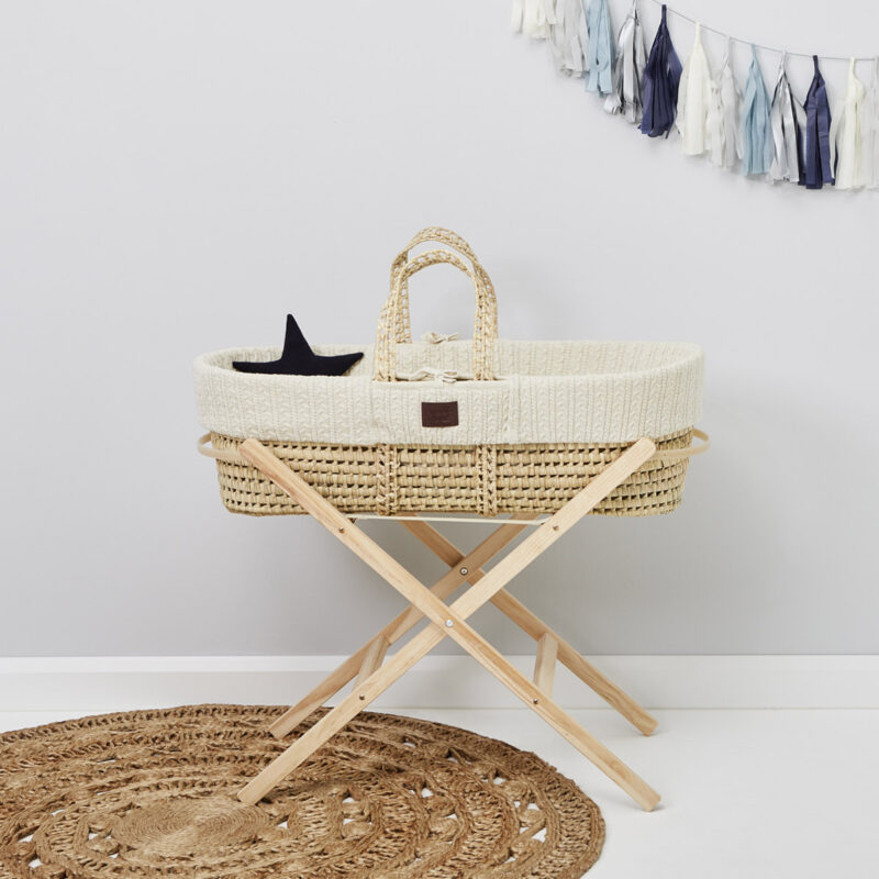 Little Green Sheep Organic Knitted Moses Basket with Mattress and Stand