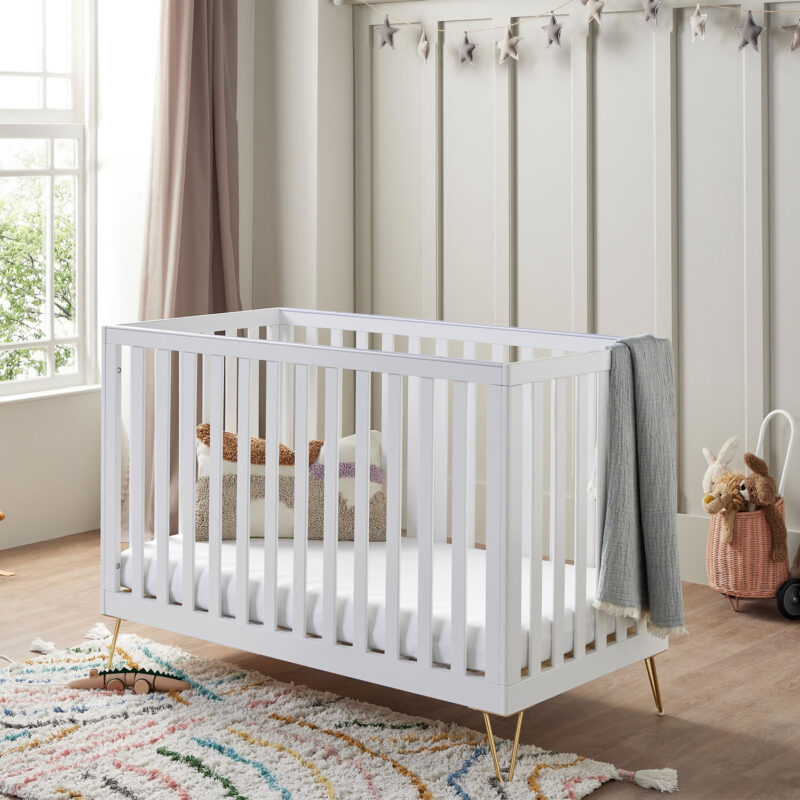 BabyMore Kimi Cot Bed