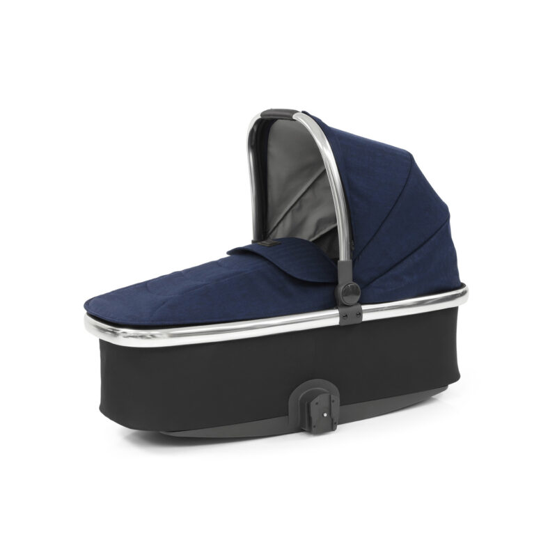 oyster3_rich_navy_carrycot-1.jpg