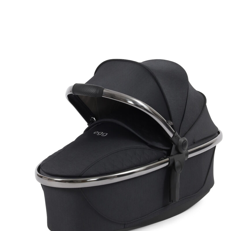 egg3_Carbonite_Carrycot_Hood_Extended