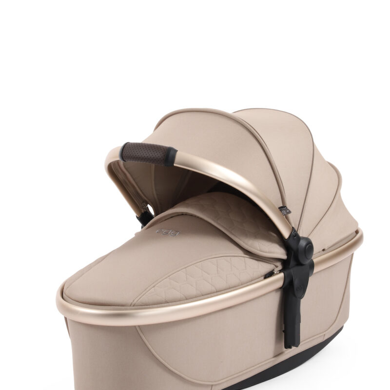 egg3_Feather_Carrycot (1)